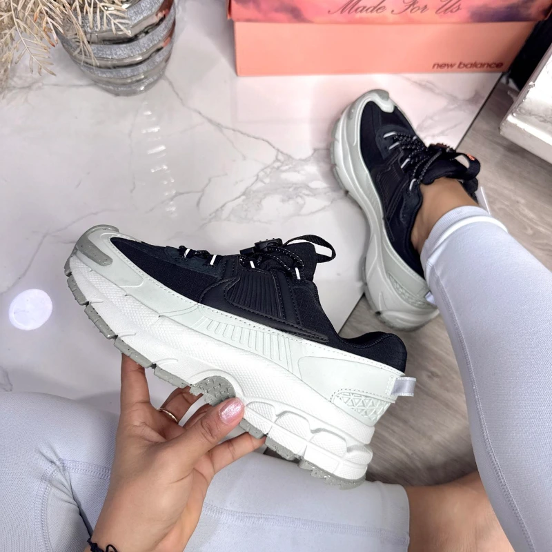 Nike Vomero 5 Roam Dama - imagen 1